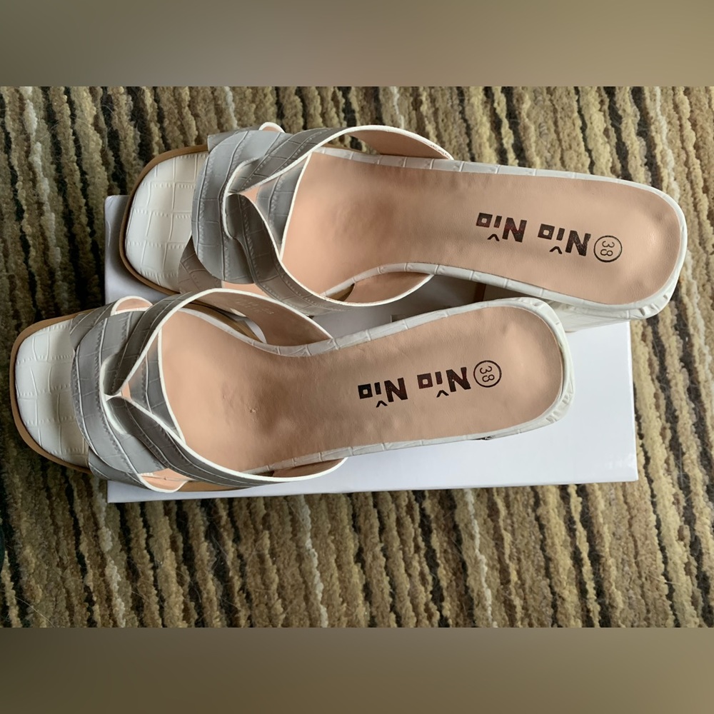 Ladies Sandals